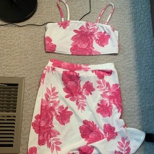 Misssguided two piece floral set